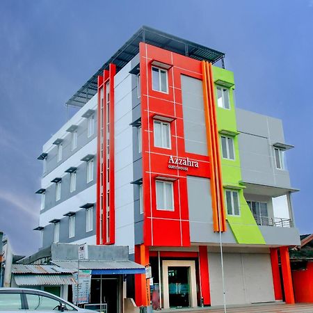 OYO 1006 Azzahra Guest House Syariah Ambon Exterior foto