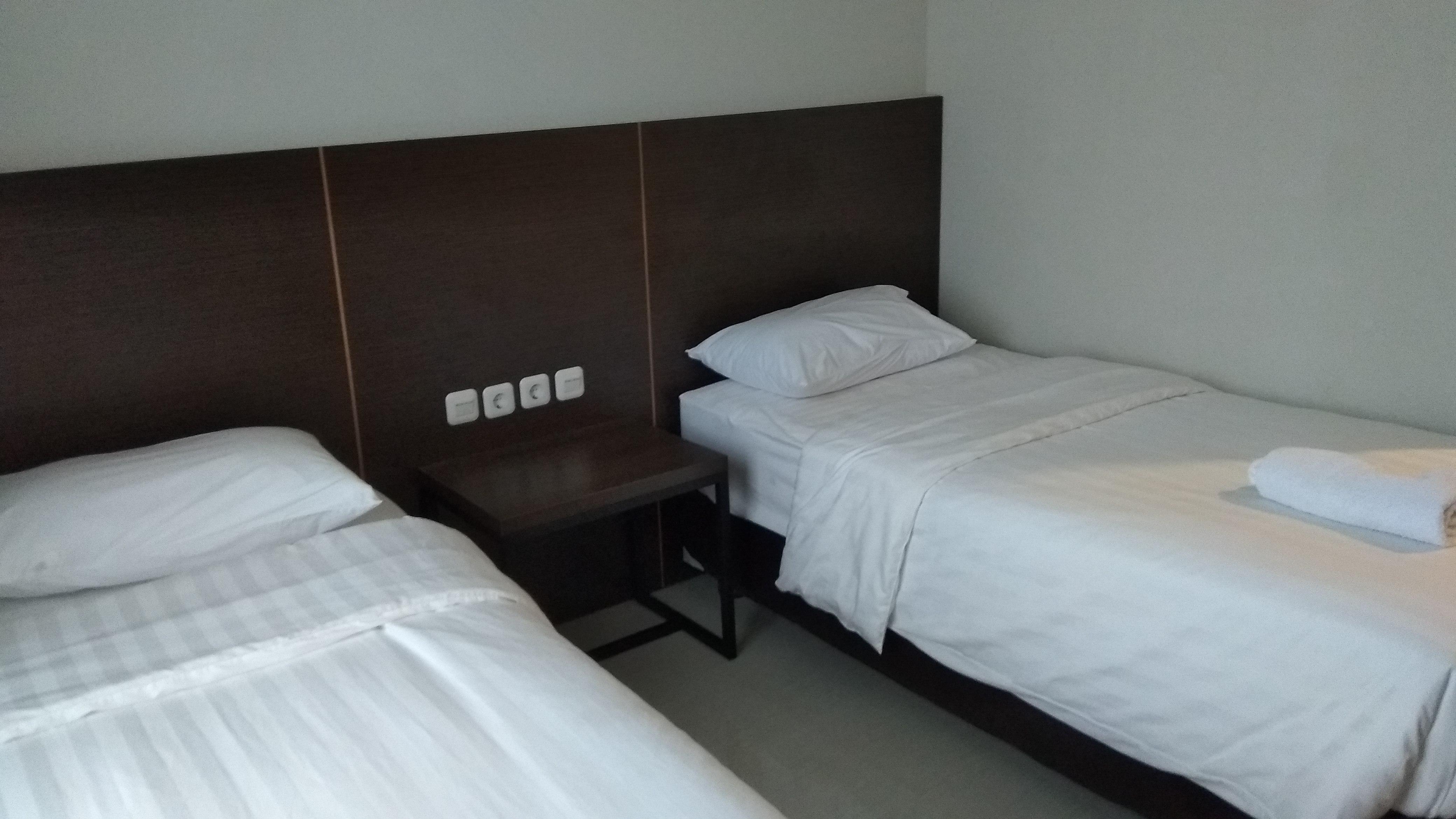 OYO 1006 Azzahra Guest House Syariah Ambon Exterior foto