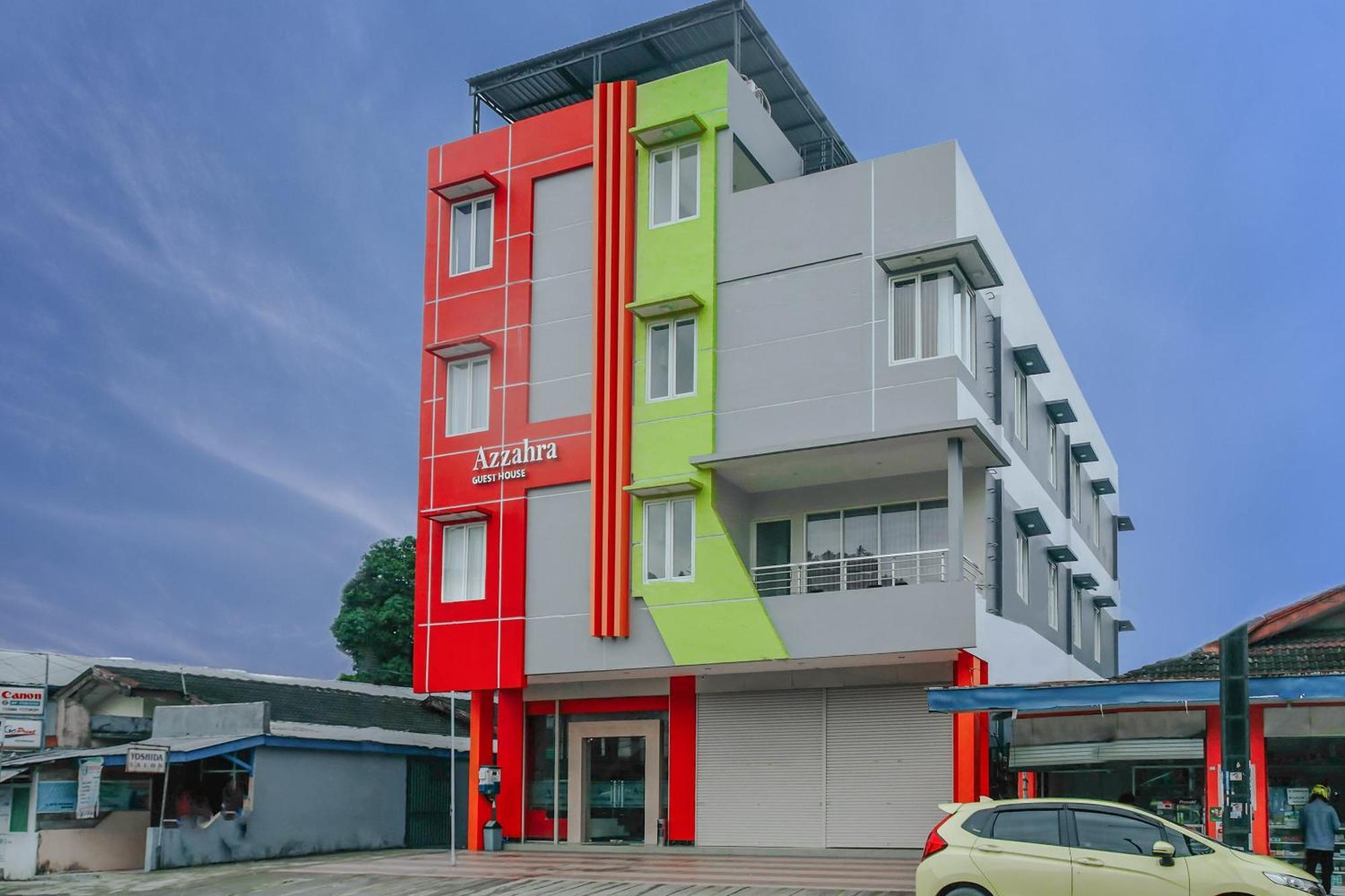 OYO 1006 Azzahra Guest House Syariah Ambon Exterior foto